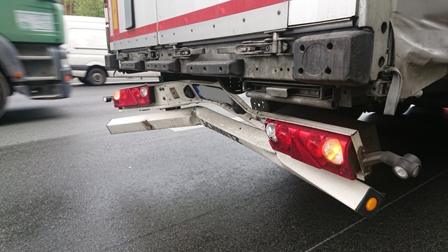 DSCPDC_0003_BURST20190925151657743_COVER bearbeitet groß.jpg